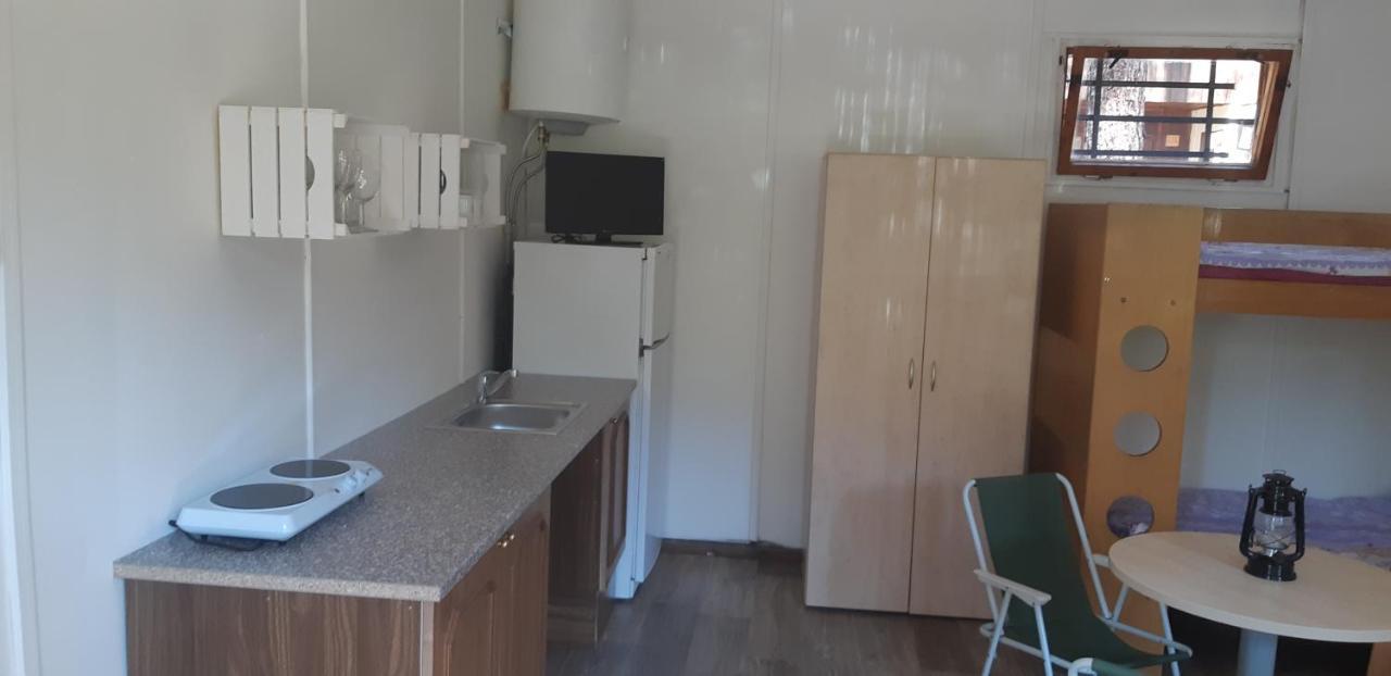 Chatky Pod Bornym Machovo Jezero Doksy  Exterior photo